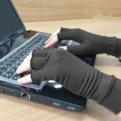 Half finger riding pressure gloves