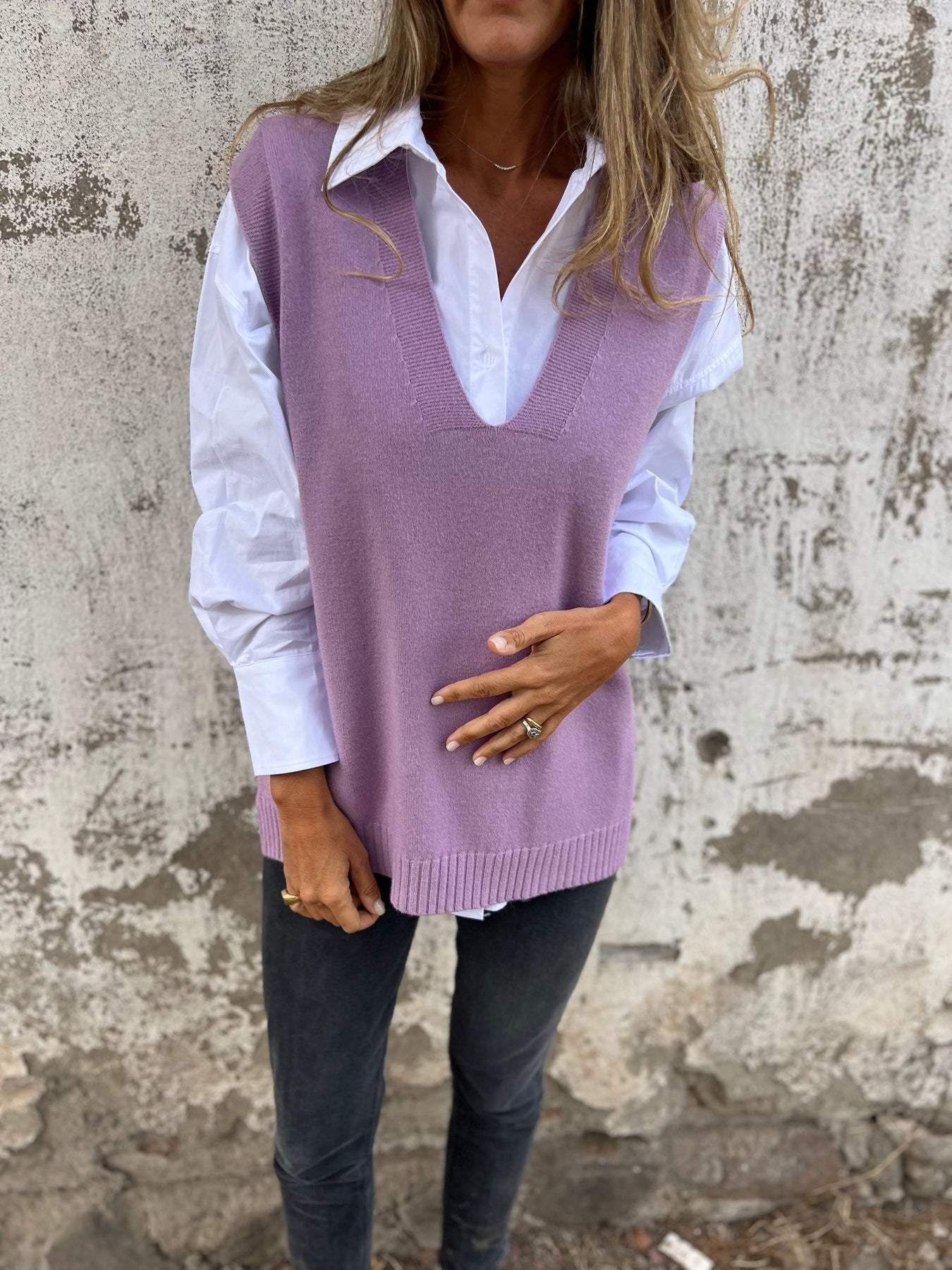 Women's V-neck Knitted Sweater Vest